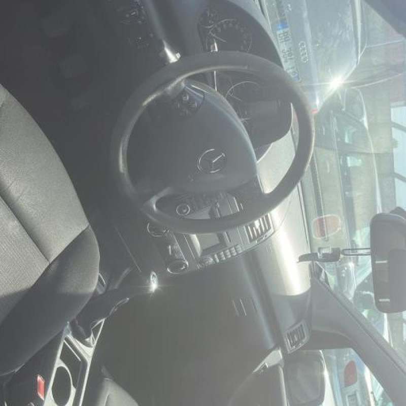 Porte avant gauche MERCEDES CLASSE A 169 Photo n°16