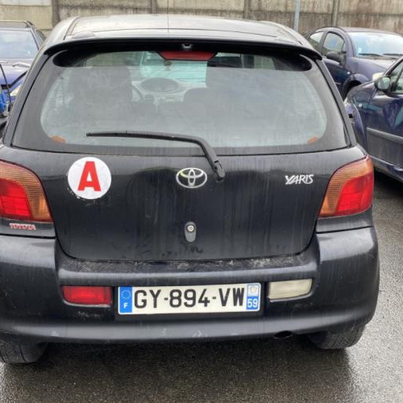 Vitre avant gauche TOYOTA YARIS 1 Photo n°10