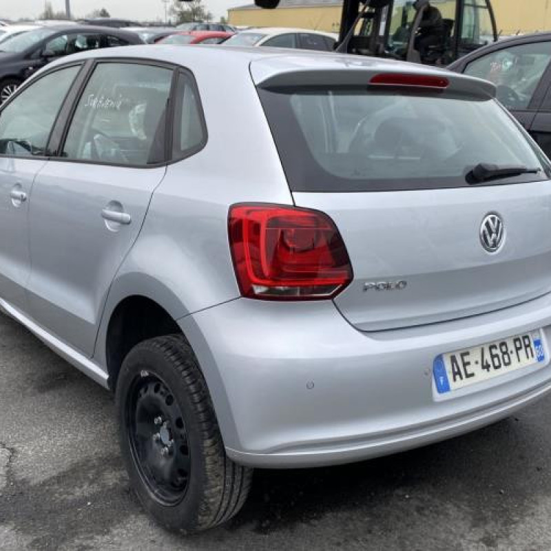 Feu arriere principal gauche (feux) VOLKSWAGEN POLO 5 Photo n°20