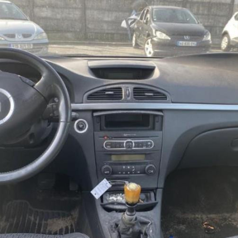 Aile avant gauche RENAULT LAGUNA 2 Photo n°19