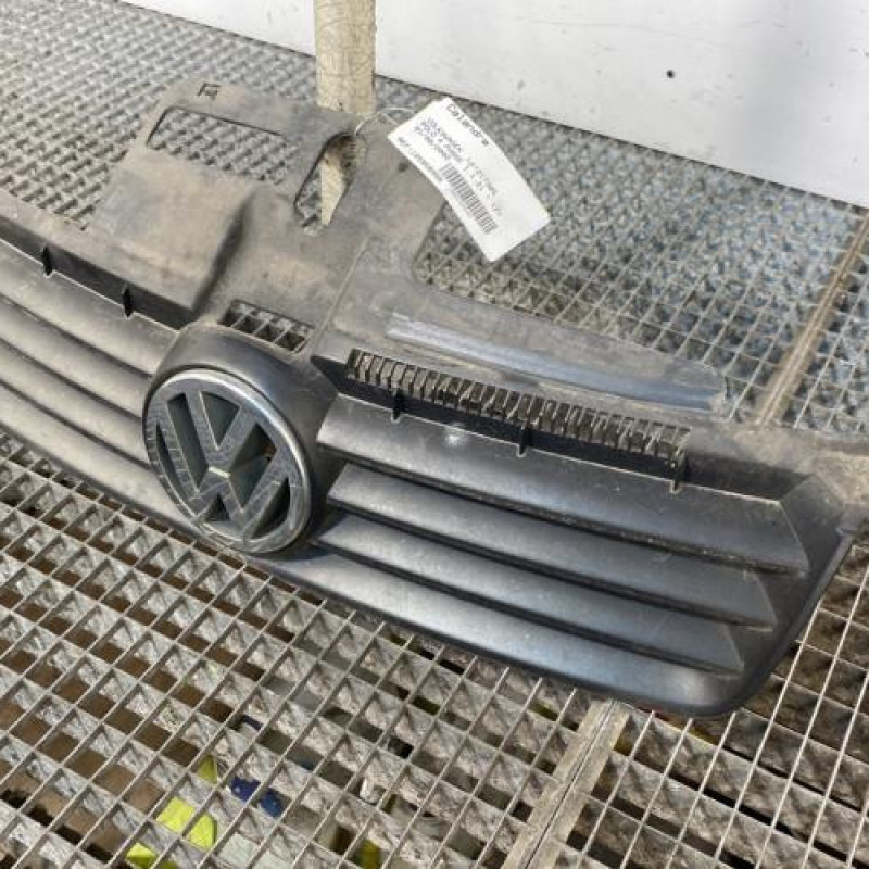 Calandre VOLKSWAGEN POLO 4 Photo n°3