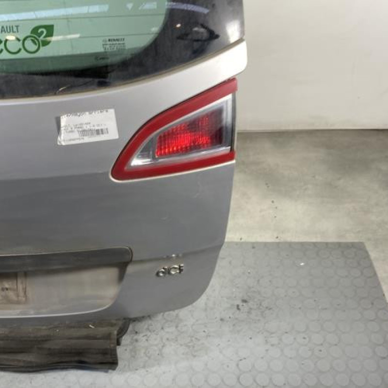 Malle/Hayon arriere RENAULT SCENIC 3 Photo n°4