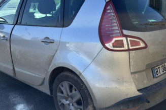 Malle/Hayon arriere RENAULT SCENIC 3
