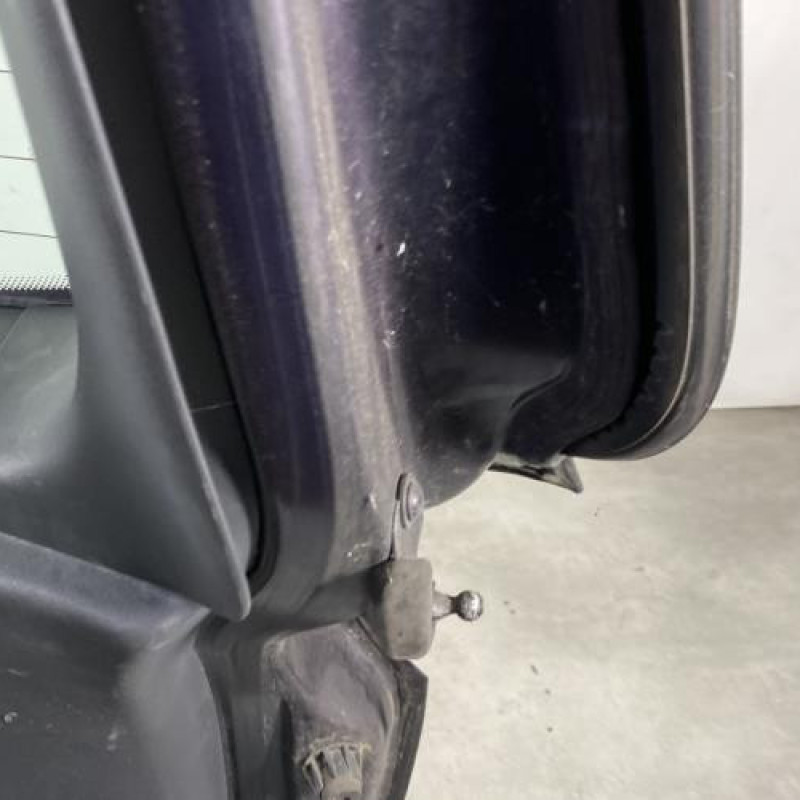 Malle/Hayon arriere RENAULT MODUS Photo n°8