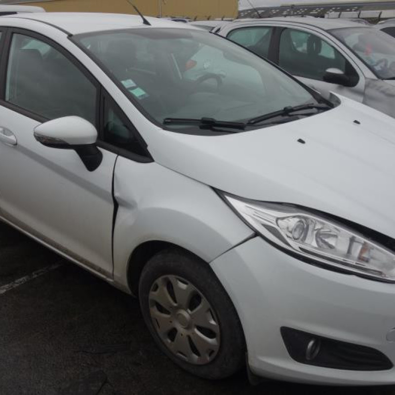 Malle/Hayon arriere FORD FIESTA 6 Photo n°17