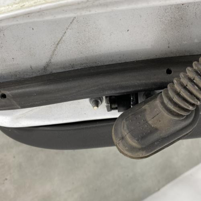 Porte arriere droit FORD FIESTA 6 Photo n°4