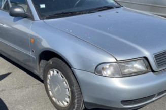 Optique avant principal gauche (feux)(phare) AUDI A4 1