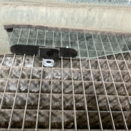Vitre avant gauche RENAULT SCENIC 3