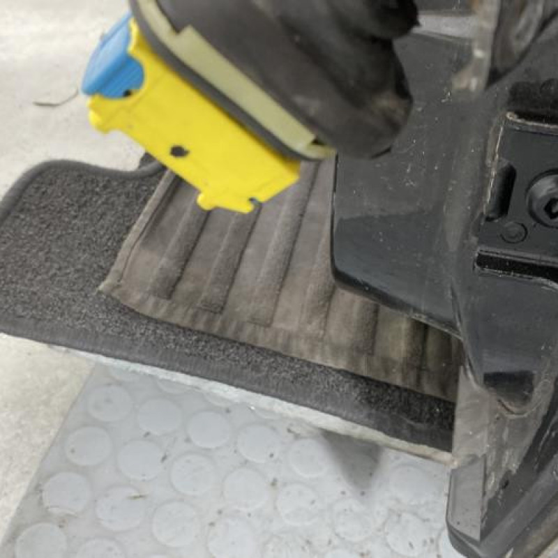 Porte avant gauche CITROEN C4 PICASSO 1 Photo n°4
