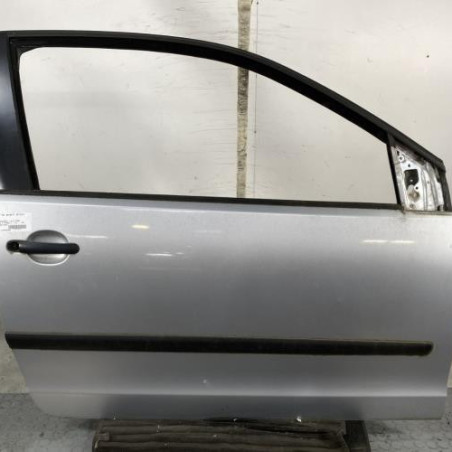 Porte avant droit VOLKSWAGEN POLO 4 Photo n°1