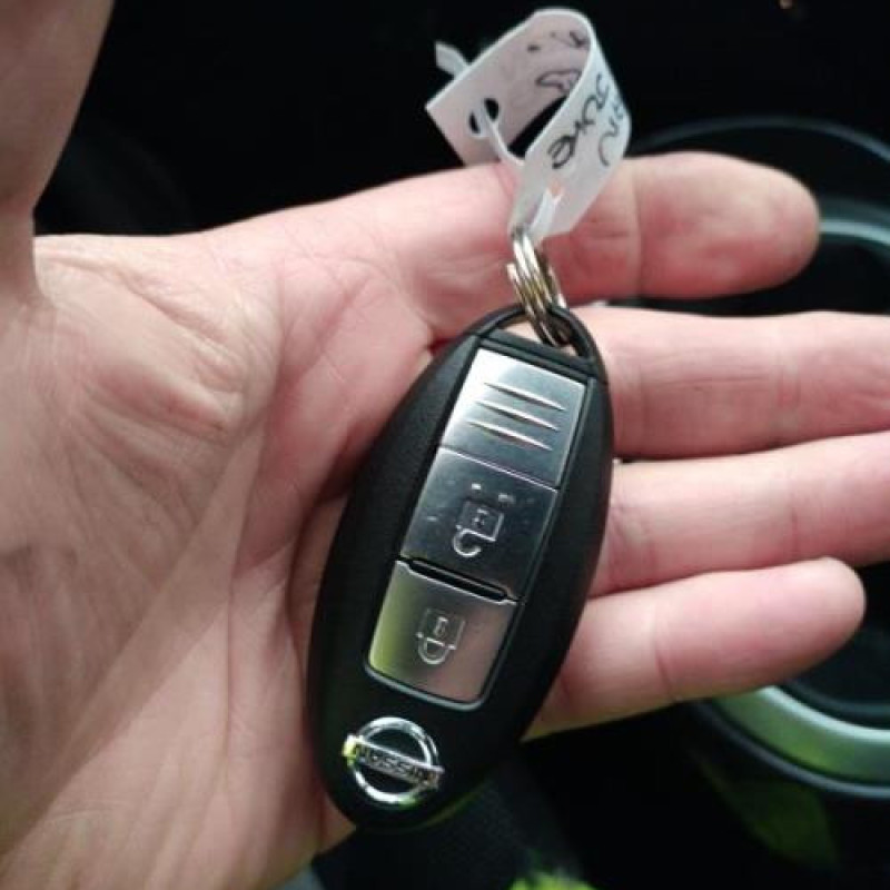 Vitre avant droit NISSAN JUKE 1 Photo n°6
