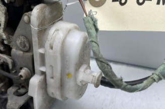 Serrure avant droit AUDI A3 1