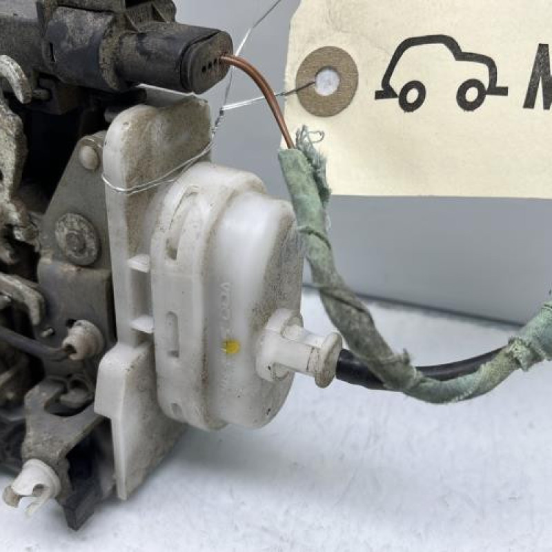 Serrure avant droit AUDI A3 1 Photo n°3