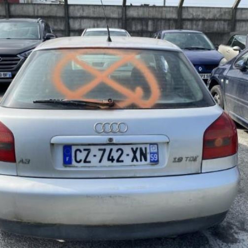 Serrure avant droit AUDI A3 1 Photo n°7