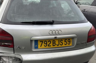 Serrure avant droit AUDI A3 1