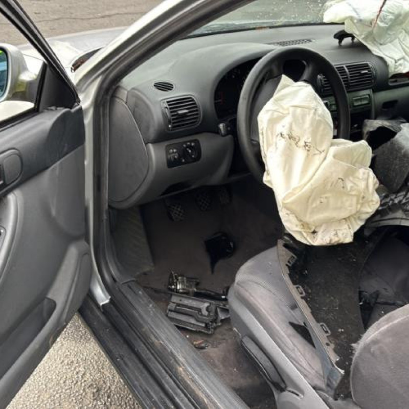 Serrure avant droit AUDI A3 1 Photo n°15