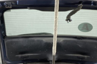 Malle/Hayon arriere FIAT PUNTO 2