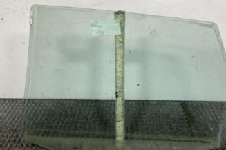Vitre arriere droit FIAT PUNTO 2
