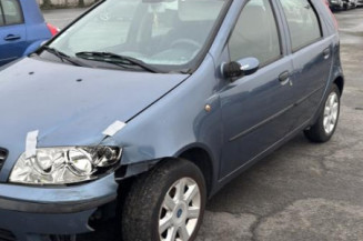 Vitre avant droit FIAT PUNTO 2