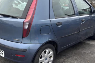 Vitre avant droit FIAT PUNTO 2