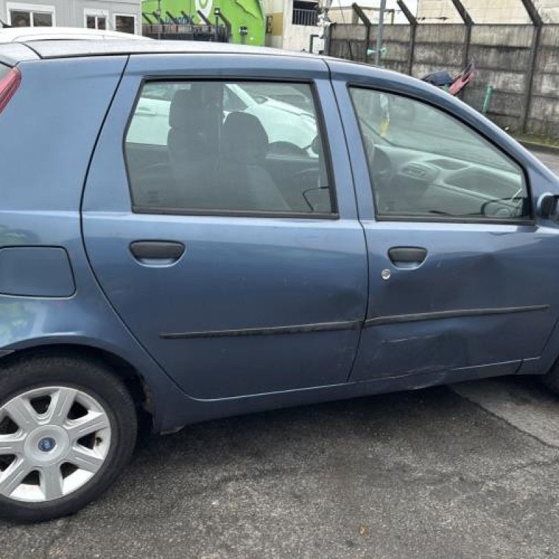 Vitre avant droit FIAT PUNTO 2 Photo n°11
