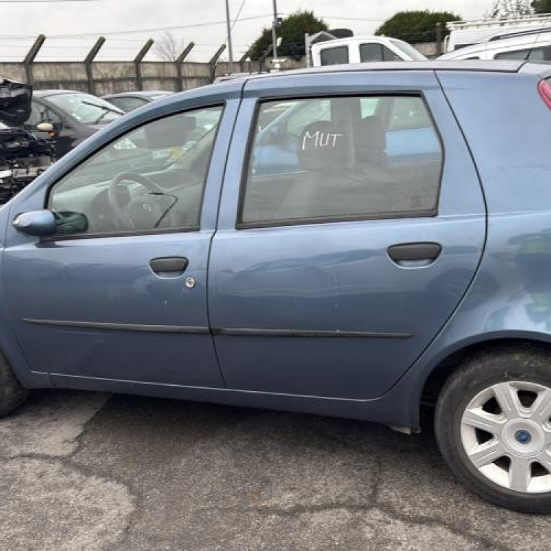 Vitre avant droit FIAT PUNTO 2 Photo n°12