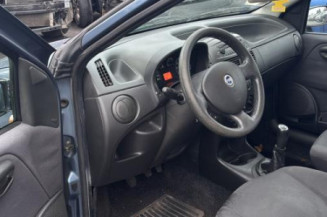 Vitre avant droit FIAT PUNTO 2