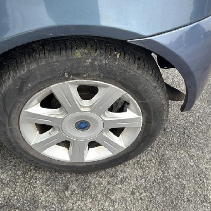 Vitre avant droit FIAT PUNTO 2 Photo n°19