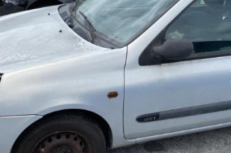 Vitre avant droit RENAULT CLIO 2