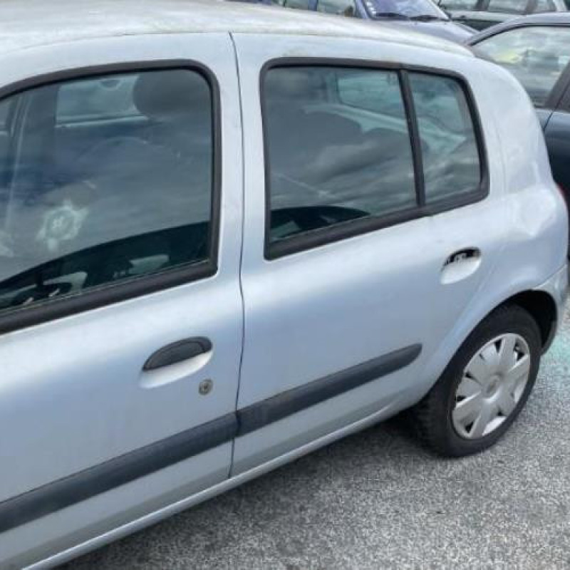 Vitre avant droit RENAULT CLIO 2 Photo n°17