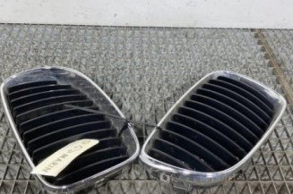 Calandre BMW SERIE 1 E87 Photo n°1