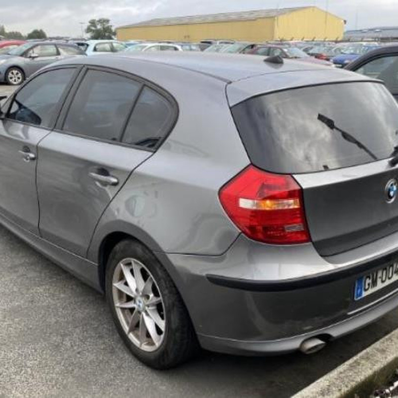 Calandre BMW SERIE 1 E87 Photo n°20