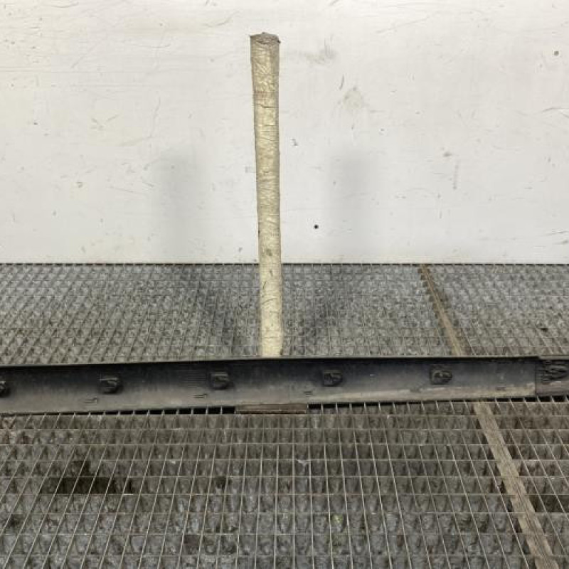 Baguette de porte avant gauche RENAULT CLIO 2 Photo n°4