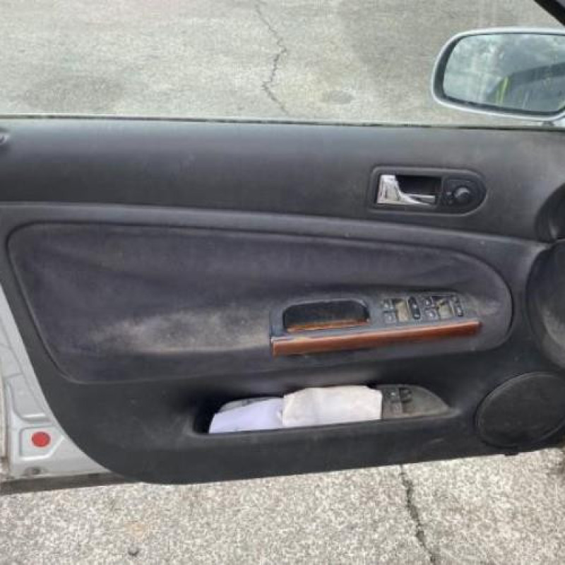 Porte arriere droit VOLKSWAGEN PASSAT 4 Photo n°8