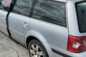 Porte arriere droit VOLKSWAGEN PASSAT 4