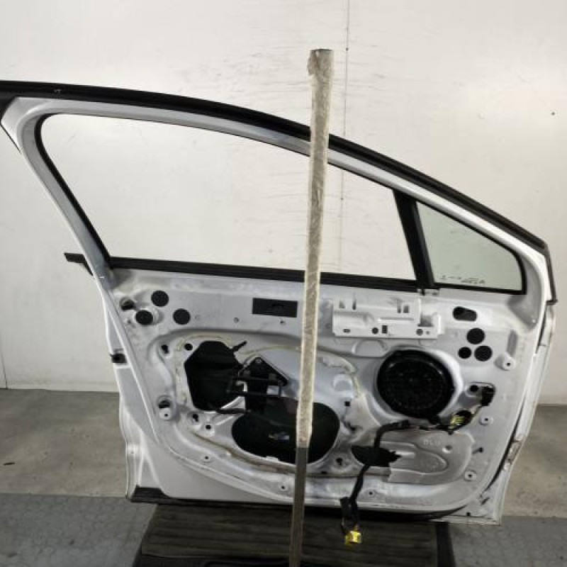Porte avant gauche CITROEN C4 2 Photo n°4
