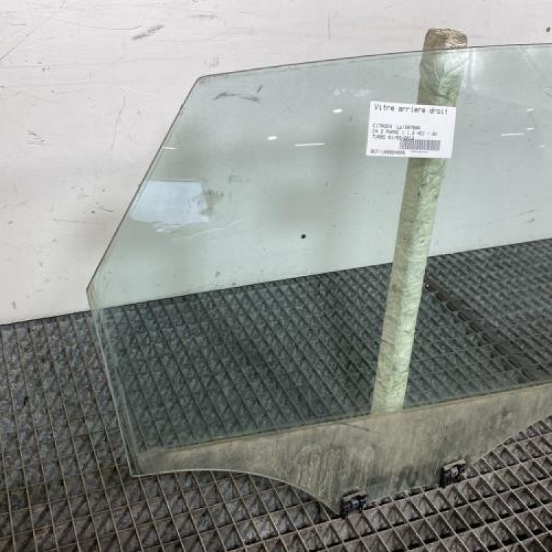 Vitre arriere droit CITROEN C4 2 Photo n°5