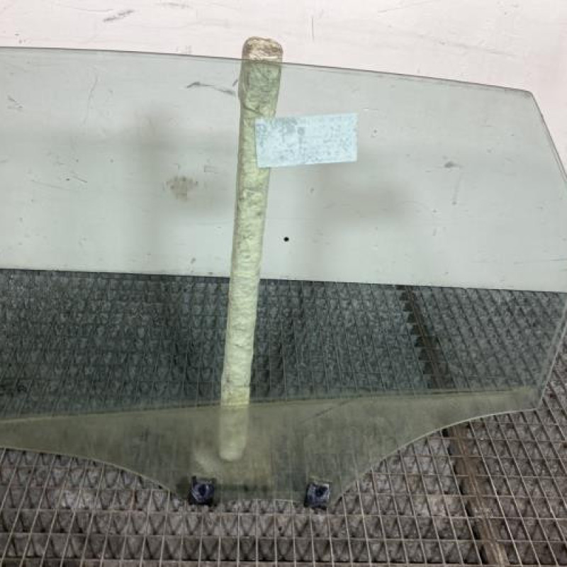 Vitre arriere droit CITROEN C4 2 Photo n°6