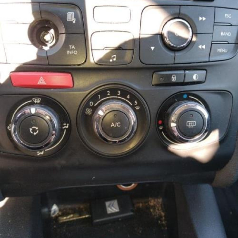 Vitre arriere droit CITROEN C4 2 Photo n°8