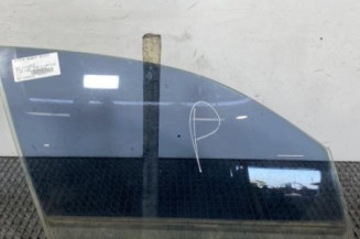 Vitre avant droit BMW SERIE 1 E87 Photo n°1