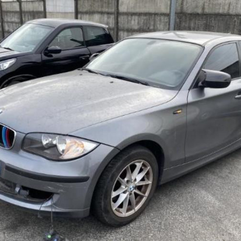 Vitre avant droit BMW SERIE 1 E87 Photo n°10