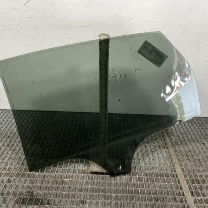 Vitre arriere droit FORD FOCUS 3 Photo n°5
