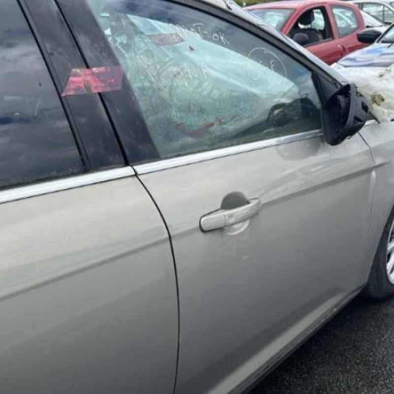 Vitre arriere droit FORD FOCUS 3 Photo n°9