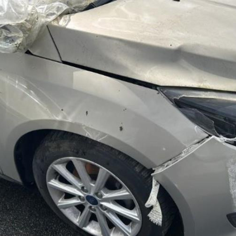 Vitre arriere droit FORD FOCUS 3 Photo n°12