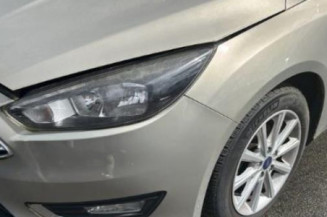 Vitre arriere droit FORD FOCUS 3