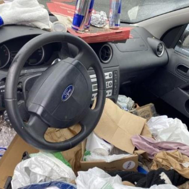 Vitre arriere droit FORD FIESTA 5 Photo n°8