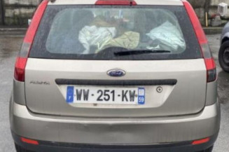 Vitre arriere droit FORD FIESTA 5