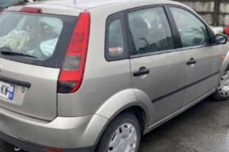 Vitre arriere droit FORD FIESTA 5