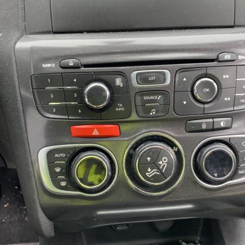 Vitre arriere droit CITROEN C4 2 Photo n°20