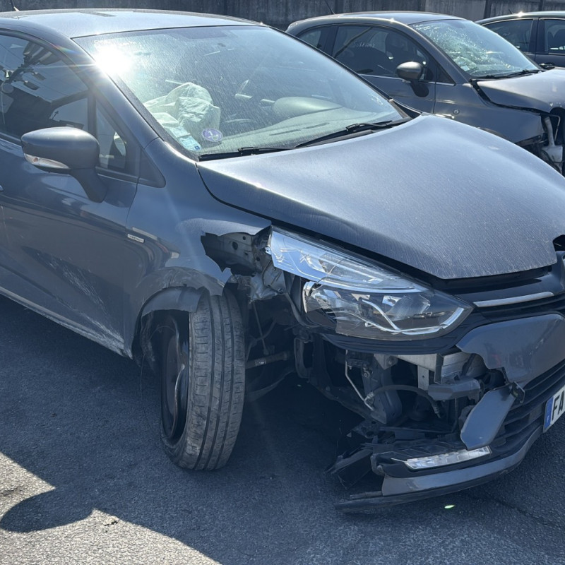 RENAULT CLIO 4 PHASE 2 0.9i - 12V TURBO TCE 75 Photo n°12